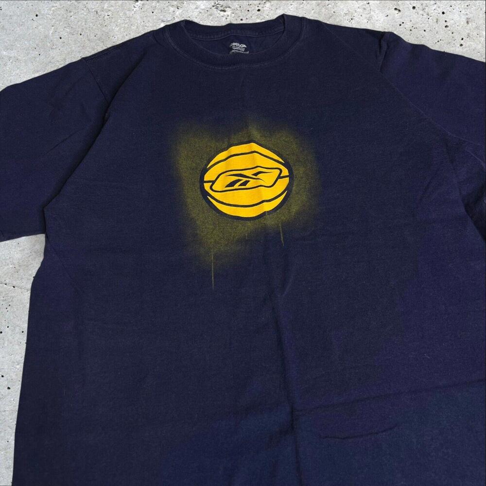 Reebok Logo TShirt‎ Size M
